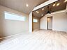 室内：光と風があふれる開放的なリビングダイニングには自然と家族みんなが集まってきます。