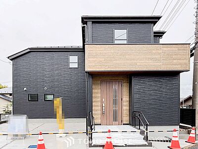 外観:時間のゆとりと空間、爽やかな陽光がもたらす光と風を贅沢なまでに感じる暮らしが始まります。 外観:時間のゆとりと空間、爽やかな陽光がもたらす光と風を贅沢なまでに感じる暮らしが始まります。