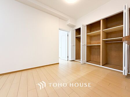 暮らし心地を大きく左右する収納を適材適所に配置。