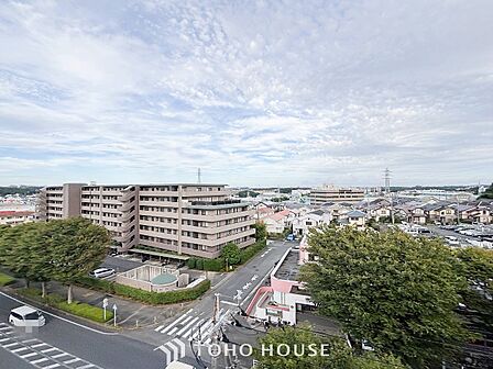 開放的で気持ちの良い眺望と青い空を満喫できます。