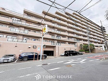 時間のゆとりと空間、爽やかな陽光がもたらす光と風を贅沢なまでに感じる暮らしが始まります。