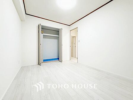 家族一人ひとりの大切なプライベート空間。感性で個性的に飾って頂けるようシンプルに仕上げてあります。