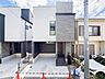外観：住む人を映し出す洗練された佇まいは、いつまでも輝き続けながらいつしか街の風景に溶け込んでいきます。