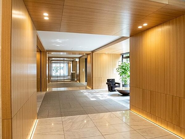 エントランスを拡大表示