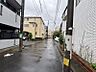 その他：閑静な住宅街に位置し、大人の落ち着いた暮らしを求める入居者に最適です
