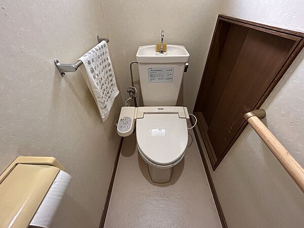 トイレを拡大表示