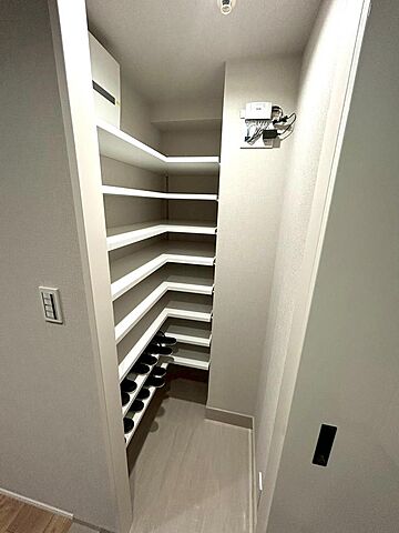 収納 リビオ目黒リバーサウス 12階/-