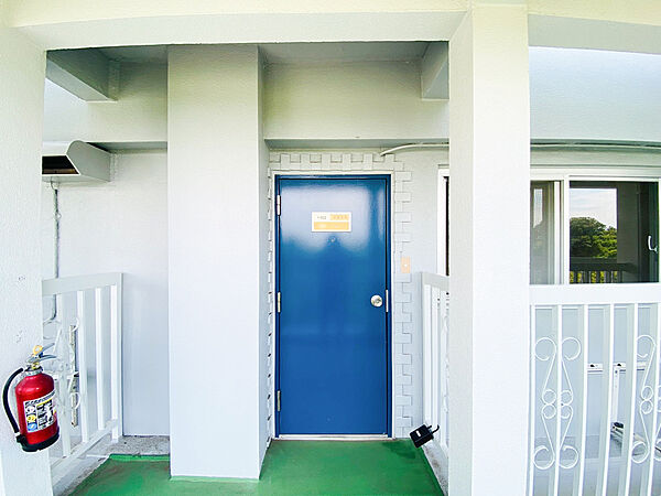 玄関を拡大表示