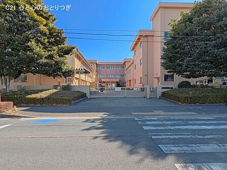 相模原市立くぬぎ台小学校　840ｍ