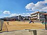 周辺：公園