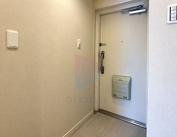玄関を拡大表示