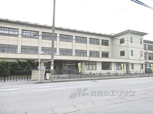 画像8:立佐和山小学校まで1010メートル