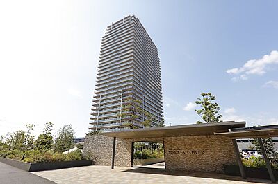 外観:◆京成本線「ユーカリが丘」駅 徒歩6分 ◆92.46m2・角住戸 3LDK+DEN+WIC ◆約46m2のL型ワイドバルコニーあり 外観:◆京成本線「ユーカリが丘」駅 徒歩6分 ◆92.46m2・角住戸 3LDK+DEN+WIC ◆約46m2のL型ワイドバルコニーあり