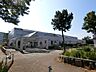周辺：日新温水プール 1050m