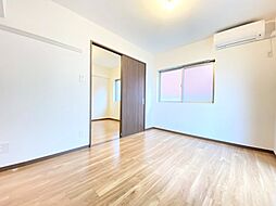 京急本線 神奈川新町駅 徒歩2分の賃貸マンション 1階1LDKのリビング/ダイニング