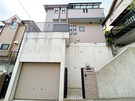ここから始まる...