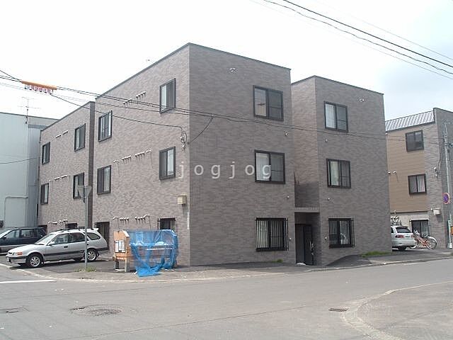 6 / 13