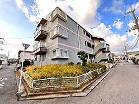 大阪府堺市中区深阪2丁（賃貸マンション2LDK・3階・61.96㎡） その1