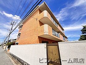 ＫＴＣマンション  ｜ 大阪府堺市西区浜寺船尾町西4丁（賃貸マンション3LDK・1階・68.95㎡） その1