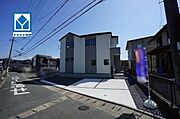 赤間駅行きバス停まで徒歩1分＾＾駐車もらくらくの敷地面積63坪以上。快適でゆとりのある生活空間で新生活を始めましょう^^