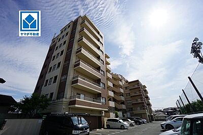 外観：令和8年5月リフォーム済み。JR新宮中央駅徒歩14分。ペットと一緒に新生活を始められます。お気に入りの家具とインテリアで素敵な部屋を作りましょう。