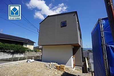 外観:3LDK。開放感のある吹き抜けを採用^^収納が充実した間取りになっています^^ 外観:3LDK。開放感のある吹き抜けを採用^^収納が充実した間取りになっています^^