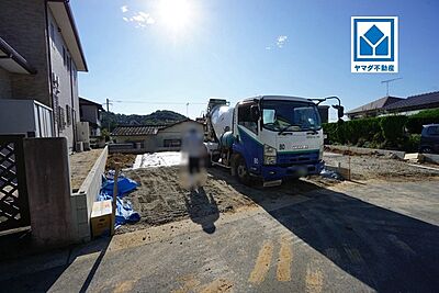 外観:現地(2026年9月30日)撮影。リビングから出入りできるインナーテラス付き。家族のくつろぎスペースにも^^和白東小学校徒歩7分^^ 外観:現地(2026年9月30日)撮影。リビングから出入りできるインナーテラス付き。家族のくつろぎスペースにも^^和白東小学校徒歩7分^^
