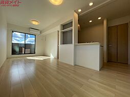 ラシア　III 2階2LDKのリビング/ダイニング