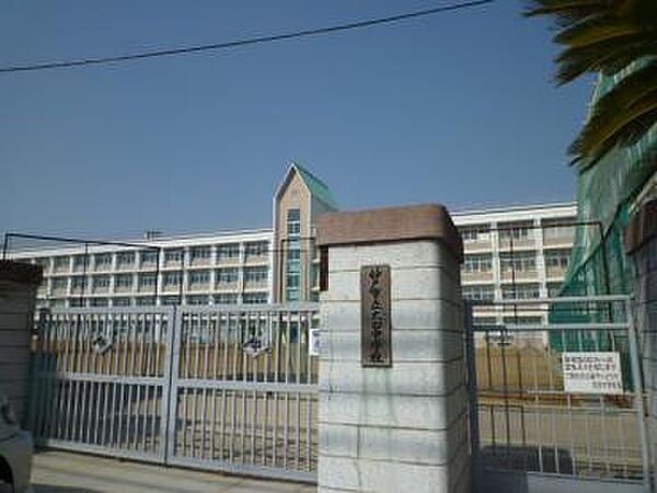 画像17:神戸市立鷹取中学校