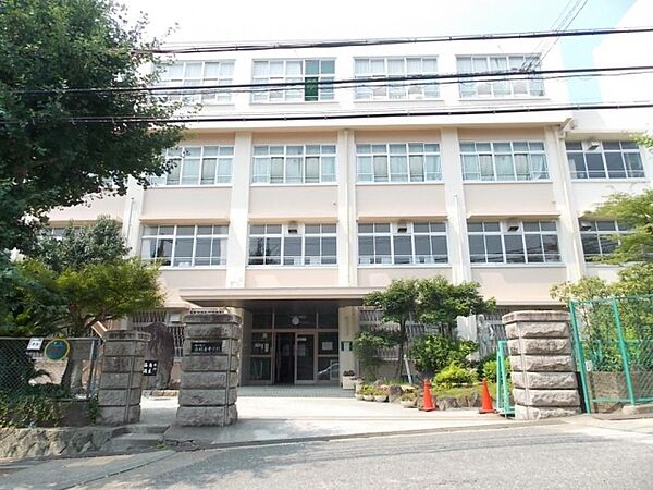画像17:神戸市立飛松中学校