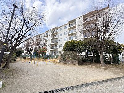 外観:東武鉄道「新船橋」駅まで徒歩約12分、東葉高速鉄道「東海神」駅まで徒歩約16分!2路線利用可能な便利な立地です◎ 外観:東武鉄道「新船橋」駅まで徒歩約12分、東葉高速鉄道「東海神」駅まで徒歩約16分!2路線利用可能な便利な立地です◎