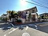 外観：小学校まで徒歩約7分。お子様の足でも安心の通学距離。(解体前の写真です)