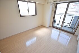 クリスタルグランツ北堀江  ｜ 大阪府大阪市西区北堀江4丁目（賃貸マンション1K・10階・25.62㎡） その3