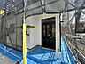 玄関：【内外装リフォーム中9/28更新】玄関扉写真です。鍵交換致します。防犯面でも鍵交換されていると安心ですね。