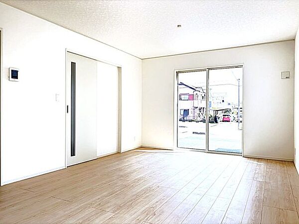 リビング/ダイニングを拡大表示