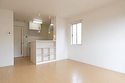 ロイヤルバード 1階ワンルームのリビング/ダイニング