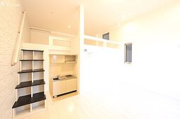 パークアベニュー 101 1階1Kのリビング/ダイニング