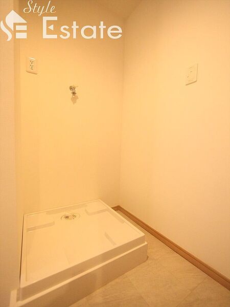 画像26:洗濯機置き場
