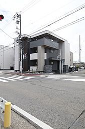7 / 23