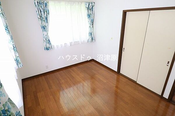 洋室