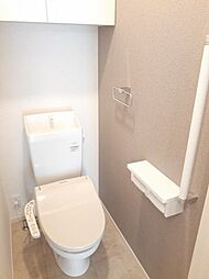 清潔感のあるトイレです
