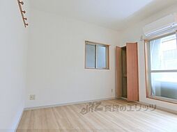 京阪本線 神宮丸太町駅 徒歩14分の賃貸マンション 1階1Kのリビング/ダイニング