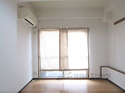 ラ・メゾン・ド・ソレイユ 303 3階ワンルームのリビング/ダイニング