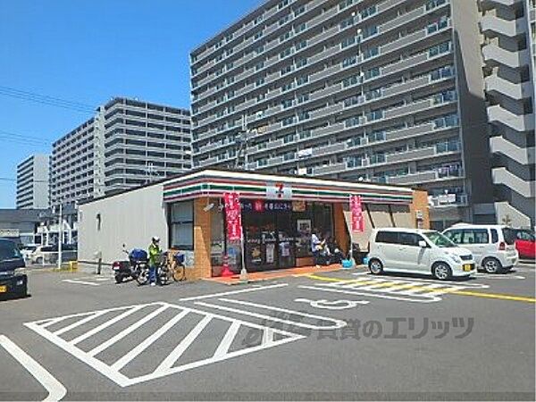 画像25:セブンイレブン　栗東駅前店まで550メートル