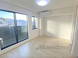 JR草津線 手原駅 徒歩4分の賃貸アパート 2階1LDKのリビング/ダイニング