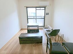 アースマーシーマンション 103 1階1Kのリビング/ダイニング