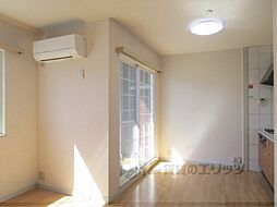 JR草津線 甲賀駅 徒歩4分の賃貸アパート 2階2DKのリビング/ダイニング