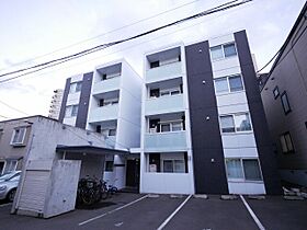 モルティーニ宮の森  ｜ 北海道札幌市中央区宮の森一条6丁目（賃貸マンション1LDK・1階・36.00㎡） その1