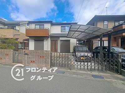 外観：閑静な住宅地の中にあります