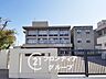 周辺：高砂市立松陽中学校 徒歩13分。整備された通学路で毎日の登下校も安心です。学びと成長の大切な時期を地域に見守られながら過ごせる、子育て世帯に嬉しい教育環境が整っています 1000m